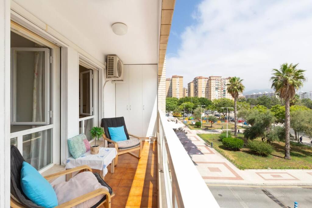 Playa Huelin Apartamento Lejlighed Málaga Eksteriør billede